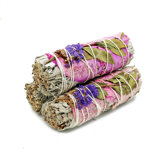 'Meadow Fresh' Floral White Sage Smudge Stick (4 in.)